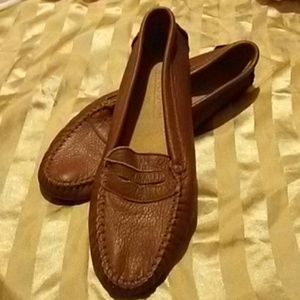 Minnetonka Driving Moccasins penny loafers